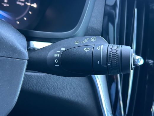 Volvo  V60 2.0 T8 Plug-in hybrid AWD Plus Dark | 455pk! | Harman/Kardon | Trekhaak | 360 Camera | ActivLease financial lease