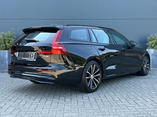 Volvo  V60 2.0 T8 Plug-in hybrid AWD Plus Dark | 455pk! | Harman/Kardon | Trekhaak | 360 Camera | ActivLease financial lease