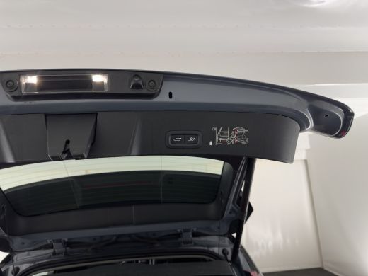 Volvo  XC40 1.5 T4 Recharge R-Design Expression {SoH-83%} (Plug-in) (INCL-BTW)  Aut. *PANO | DIGI-COCKPIT | H... ActivLease financial lease