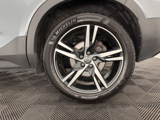 Volvo  XC40 1.5 T4 Recharge R-Design Expression {SoH-83%} (Plug-in) (INCL-BTW)  Aut. *PANO | DIGI-COCKPIT | H... ActivLease financial lease