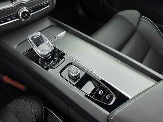 Volvo  XC60 T8 Plug-in-hybrid AWD Polestar Engineered Long Range | SoH 100% | Bowers & Wilkins | PDC V+A en 3... ActivLease financial lease