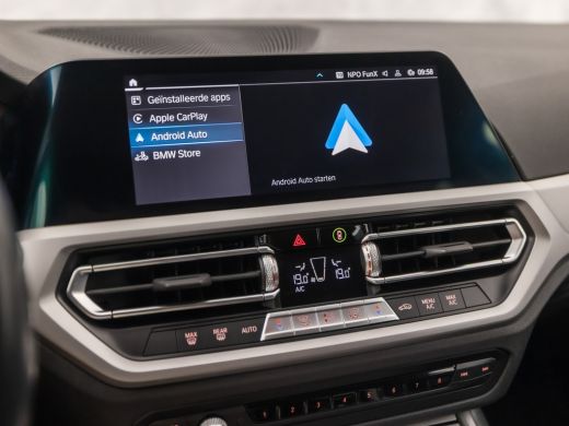 BMW 3 Serie Touring 320e High Executive 204Pk Automaat (APPLE CARPLAY, DEALER ONDERHOUDEN, GROOT NAVI, CAMERA... ActivLease financial lease