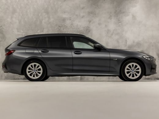 BMW 3 Serie Touring 320e High Executive 204Pk Automaat (APPLE CARPLAY, DEALER ONDERHOUDEN, GROOT NAVI, CAMERA... ActivLease financial lease