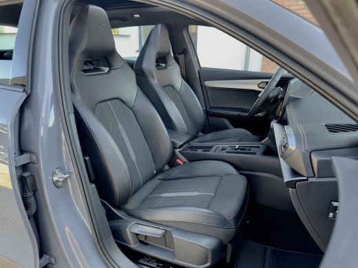 CUPRA Formentor 1.4 e-Hybrid AUT6 VZ COPPER EDITION 245PK PANODAK LEDER NAVI CAMERA DIGI-DASH APPLE-CARPLAY LED L... ActivLease financial lease