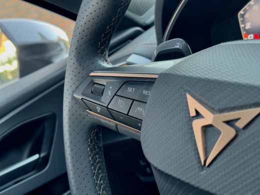 CUPRA Formentor 1.4 e-Hybrid AUT6 VZ COPPER EDITION 245PK PANODAK LEDER NAVI CAMERA DIGI-DASH APPLE-CARPLAY LED L... ActivLease financial lease