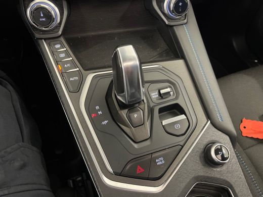 Lynk & Co 01 1.5 PHEV 262PK Black optic Adapt.Cruise 360&deg; Cam Carplay Plug-in Stoelverw Vol opties! ActivLease financial lease