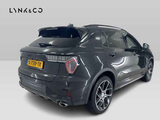 Lynk & Co 01 1.5 PHEV 262PK Black optic Adapt.Cruise 360&deg; Cam Carplay Plug-in Stoelverw Vol opties! ActivLease financial lease