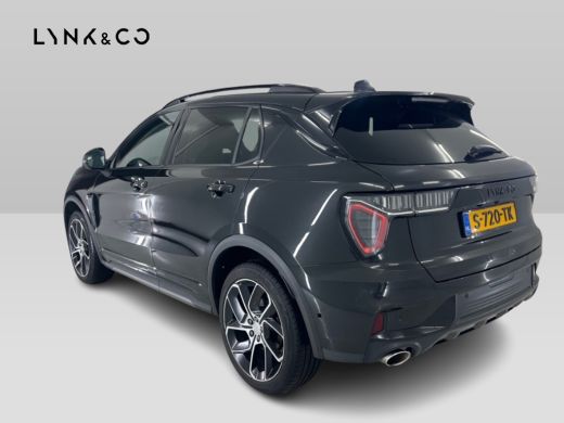 Lynk & Co 01 1.5 PHEV 262PK Black optic Adapt.Cruise 360&deg; Cam Carplay Plug-in Stoelverw Vol opties! ActivLease financial lease
