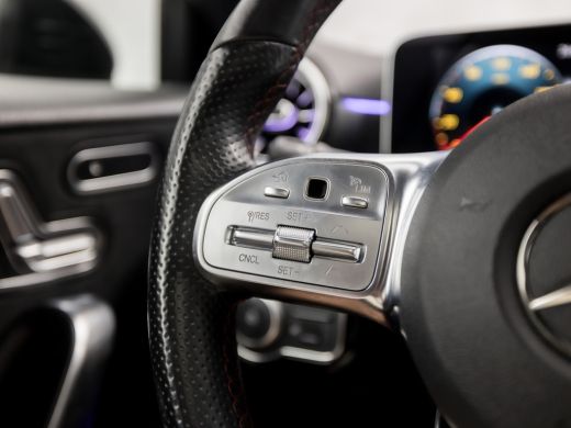 Mercedes-Benz A-Klasse 250 AMG Sport 224Pk Automaat (PANORAMADAK, MEMORY SEATS, 360 CAMERA, BURMESTER, GROOT NAVI, SFEER... ActivLease financial lease