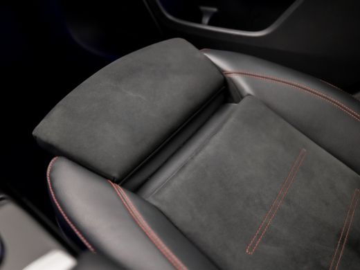 Mercedes-Benz A-Klasse 250 AMG Sport 224Pk Automaat (PANORAMADAK, MEMORY SEATS, 360 CAMERA, BURMESTER, GROOT NAVI, SFEER... ActivLease financial lease