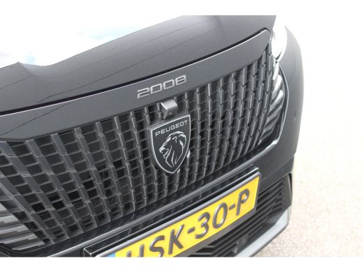 Peugeot 2008 1.2 Hybrid 145 GT | Automaat | Navigatie | Camera voor + achter | Massage | Stoelverwarming | Alc... ActivLease financial lease