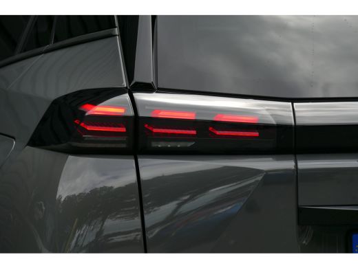 Peugeot e-2008 EV 156PK 54KWH ALLURE AUTOMAAT / CAMERA V+A / 17"LMV / KEYLESS / FULL-LED / / NAVI / CLIMA / PDC ... ActivLease financial lease