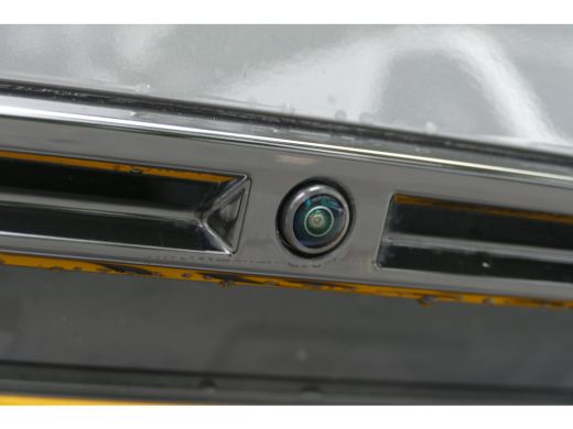 Peugeot e-2008 EV 156PK 54KWH ALLURE AUTOMAAT / CAMERA V+A / 17"LMV / KEYLESS / FULL-LED / / NAVI / CLIMA / PDC ... ActivLease financial lease