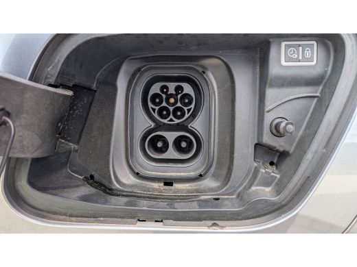 Peugeot e-2008 EV Allure Avantage 54 kWh ActivLease financial lease