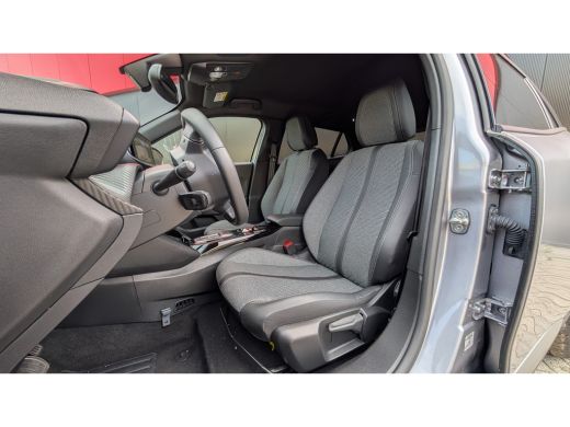 Peugeot e-2008 EV Allure Avantage 54 kWh ActivLease financial lease