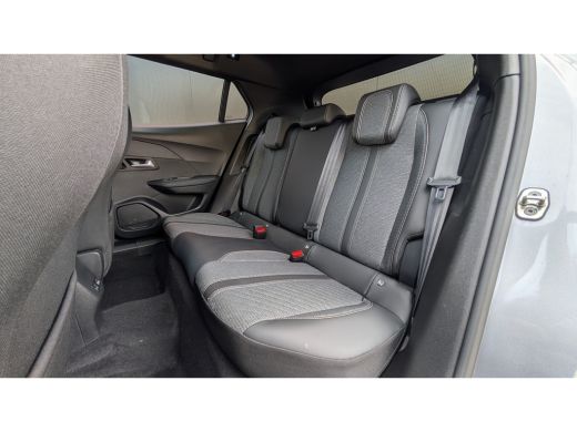 Peugeot e-2008 EV Allure Avantage 54 kWh ActivLease financial lease