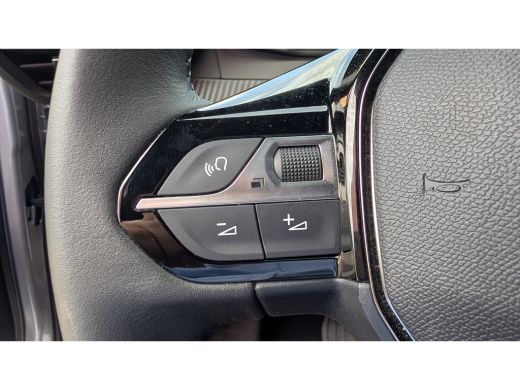 Peugeot e-2008 EV Allure Avantage 54 kWh ActivLease financial lease