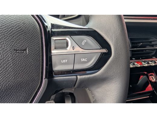 Peugeot e-2008 EV Allure Avantage 54 kWh ActivLease financial lease