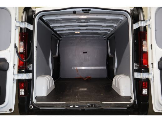 Renault Trafic 2.0 dCi 120pk L2 H1 2x Schuifdeur Airco Navigatie Trekhaak ActivLease financial lease