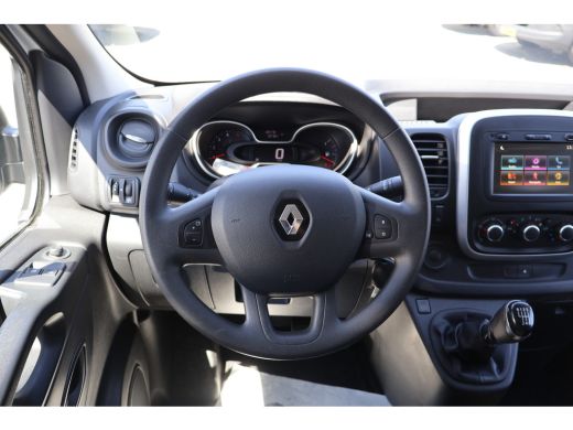 Renault Trafic 2.0 dCi 120pk L2 H1 2x Schuifdeur Airco Navigatie Trekhaak ActivLease financial lease