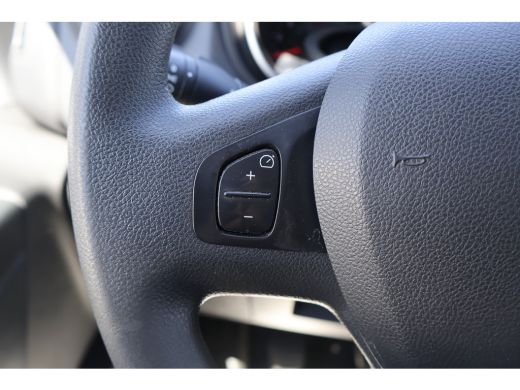 Renault Trafic 2.0 dCi 120pk L2 H1 2x Schuifdeur Airco Navigatie Trekhaak ActivLease financial lease