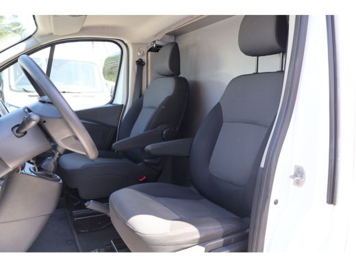 Renault Trafic 2.0 dCi 120pk L2 H1 2x Schuifdeur Airco Navigatie Trekhaak ActivLease financial lease
