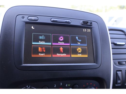 Renault Trafic 2.0 dCi 120pk L2 H1 2x Schuifdeur Airco Navigatie Trekhaak ActivLease financial lease