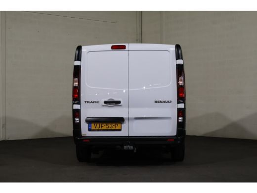 Renault Trafic 2.0 dCi 120pk L2 H1 2x Schuifdeur Airco Navigatie Trekhaak ActivLease financial lease