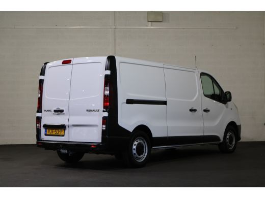 Renault Trafic 2.0 dCi 120pk L2 H1 2x Schuifdeur Airco Navigatie Trekhaak ActivLease financial lease