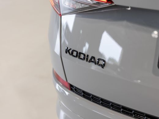 Skoda Kodiaq 1.5 TSI Sportline Business / 150pk / Trekhaak / Panorama dak / Achteruitrij camera / ActivLease financial lease