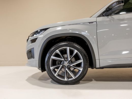 Skoda Kodiaq 1.5 TSI Sportline Business / 150pk / Trekhaak / Panorama dak / Achteruitrij camera / ActivLease financial lease
