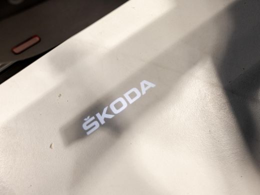 Skoda Kodiaq 1.5 TSI Sportline Business / 150pk / Trekhaak / Panorama dak / Achteruitrij camera / ActivLease financial lease