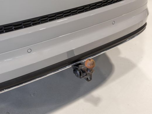 Skoda Kodiaq 1.5 TSI Sportline Business / 150pk / Trekhaak / Panorama dak / Achteruitrij camera / ActivLease financial lease