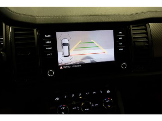 Skoda Kodiaq 1.5 TSI Sportline Business / 150pk / Trekhaak / Panorama dak / Achteruitrij camera / ActivLease financial lease