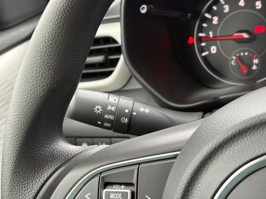 Suzuki Swift 1.2 Comfort Smart Hybrid **NIEUWE AUTO** ActivLease financial lease