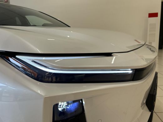 Toyota C-HR+ First Edition 77 kWh ActivLease financial lease