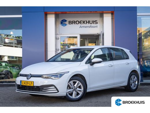 Volkswagen Golf 1.0 eTSI Life Business | Massage | Memory | Stoel+stuur verwarming | Cruise adaptief | Dodehoek d... ActivLease financial lease