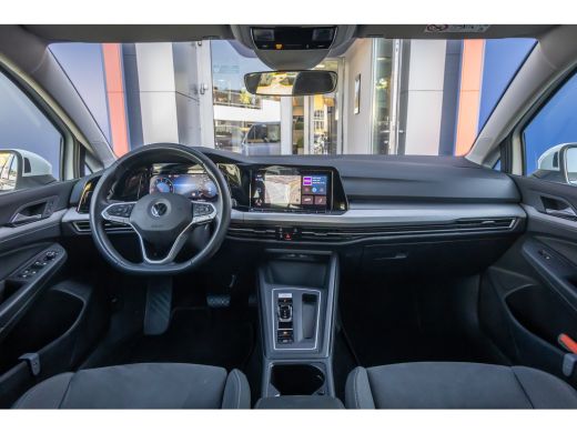 Volkswagen Golf 1.0 eTSI Life Business | Massage | Memory | Stoel+stuur verwarming | Cruise adaptief | Dodehoek d... ActivLease financial lease