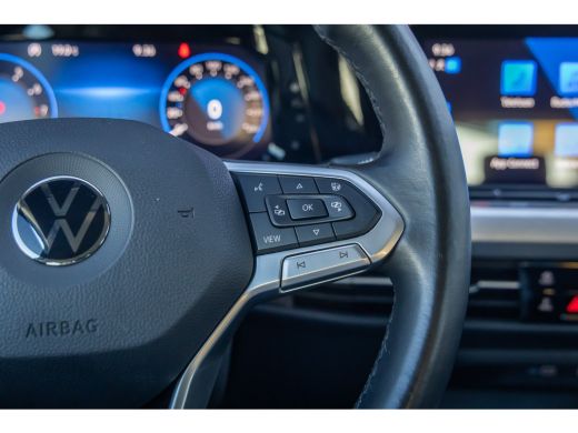 Volkswagen Golf 1.0 eTSI Life Business | Massage | Memory | Stoel+stuur verwarming | Cruise adaptief | Dodehoek d... ActivLease financial lease