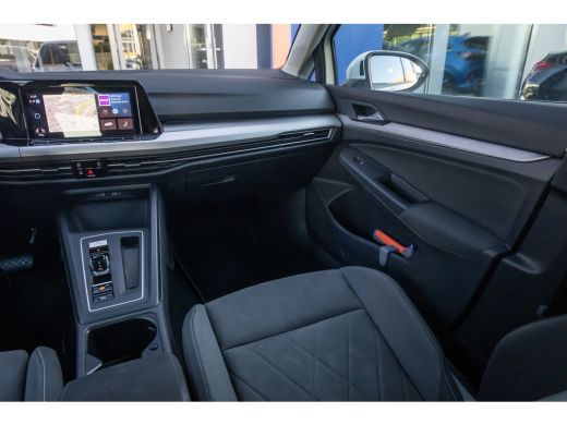Volkswagen Golf 1.0 eTSI Life Business | Massage | Memory | Stoel+stuur verwarming | Cruise adaptief | Dodehoek d... ActivLease financial lease