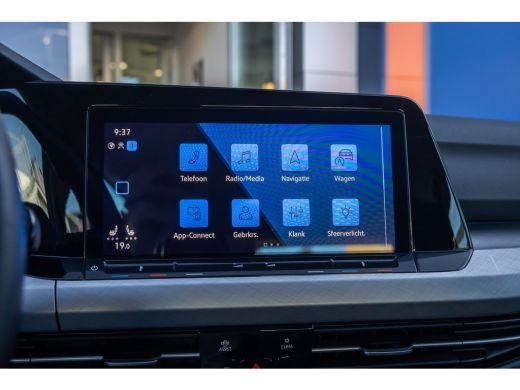Volkswagen Golf 1.0 eTSI Life Business | Massage | Memory | Stoel+stuur verwarming | Cruise adaptief | Dodehoek d... ActivLease financial lease
