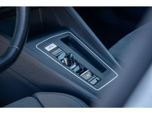 Volkswagen Golf 1.0 eTSI Life Business | Massage | Memory | Stoel+stuur verwarming | Cruise adaptief | Dodehoek d... ActivLease financial lease