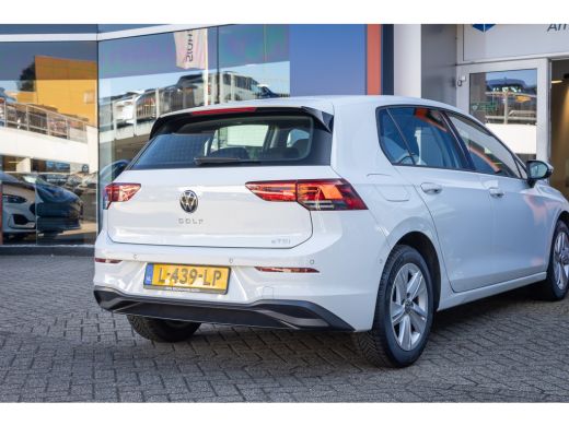 Volkswagen Golf 1.0 eTSI Life Business | Massage | Memory | Stoel+stuur verwarming | Cruise adaptief | Dodehoek d... ActivLease financial lease
