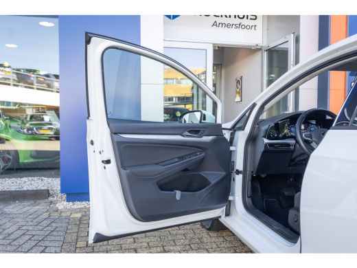 Volkswagen Golf 1.0 eTSI Life Business | Massage | Memory | Stoel+stuur verwarming | Cruise adaptief | Dodehoek d... ActivLease financial lease