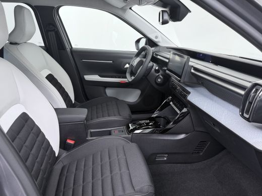 Citroën C3 Aircross Max, (2024-30) | Achteruitrijcamera | Extra getinte achterste zijruiten en achterruit | Koplampen... ActivLease financial lease