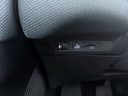 Citroën C5 Aircross Business, (2025-10)|VOORRAAD ACTIE!| | Extra getinte achterste zijruiten en achterruit ActivLease financial lease