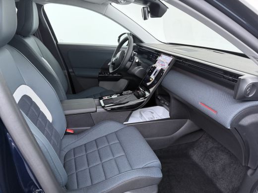 Citroën C5 Aircross Business, (2025-10)|VOORRAAD ACTIE!| | Extra getinte achterste zijruiten en achterruit ActivLease financial lease