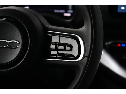 Fiat 500 Icon 42 kWh / Navigatie / Camera / Carplay / ECC / 16'' LMV ActivLease financial lease