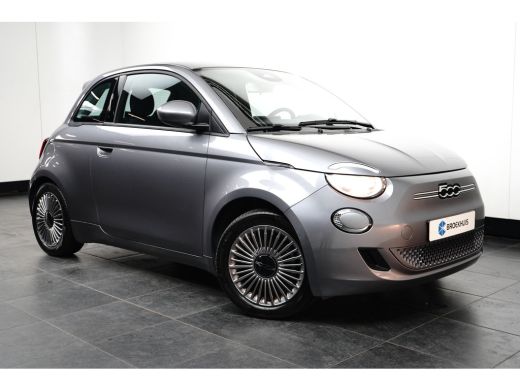 Fiat 500 Icon 42 kWh / Navigatie / Camera / Carplay / ECC / 16'' LMV ActivLease financial lease
