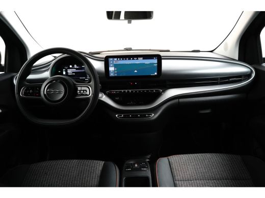 Fiat 500 Icon 42 kWh / Navigatie / Camera / Carplay / ECC / 16'' LMV ActivLease financial lease
